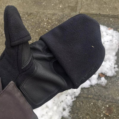 Rybářské rukavice bez prstů Kinetic Wind Stop Fold Over Mitt M Black