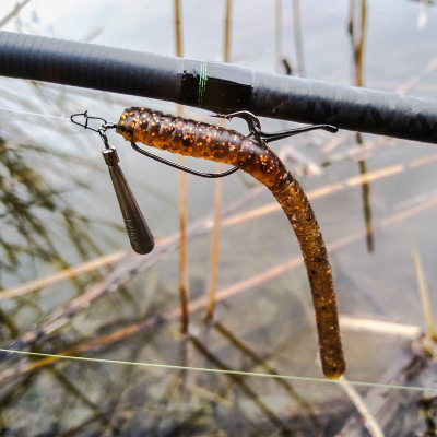 Perch Professor Flying Worm 2,75”/7cm #03 Bimber Tea - 6pcs