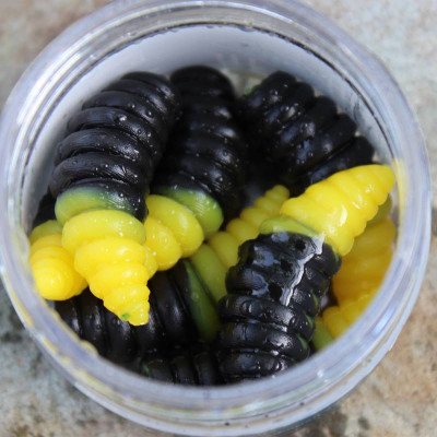 Harmony Baits Larva XL 37mm 7 pcs barva 019+004 Black + Yellow příchuť sýr