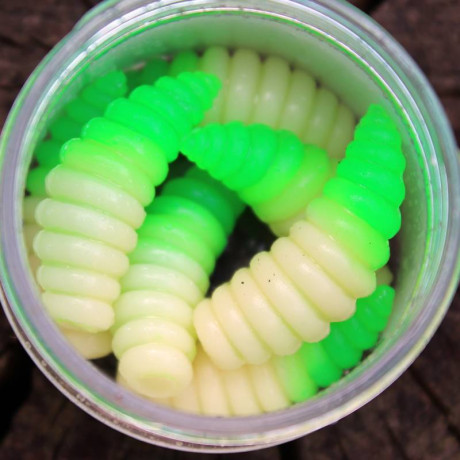 Harmony Baits Larva XL 37mm 7 pcs barva 001+010 příchuť sýr