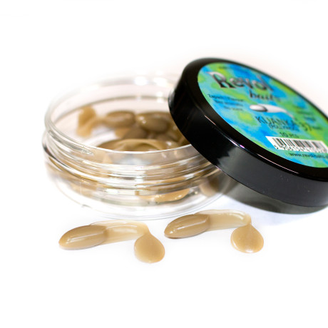 Revol Baits Pulec 37mm 10 pcs béžový příchuť sýr-česnek