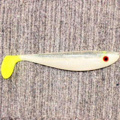 Monarch DOK PikeShad 17 Salt n Pepper (balení 2 kusy)