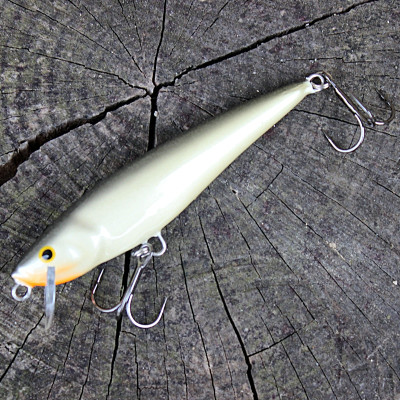 Dorado Tender 9cm barva SP plovoucí wobler na noční lov candátů přívlačí. Nejlepší wobler na candáty v noci.