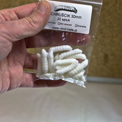Revol Baits Chrostík EKONOMY (CADDIS LARVA) 30mm Bílý - 20 kusů sýr-česnek