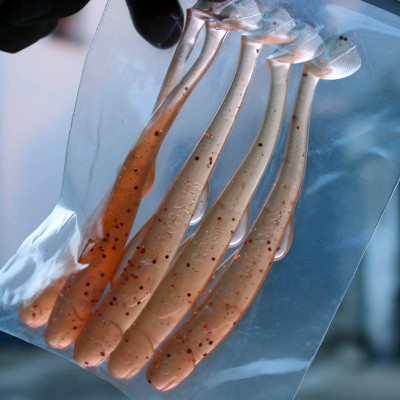 Monarch Dok Toby Shad 11 Motoroil Red (balení 5ks)