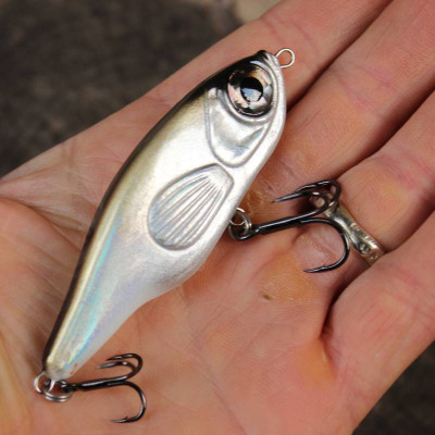 Wobler Super M Hellbol 8cm 18g potápivý Hologram