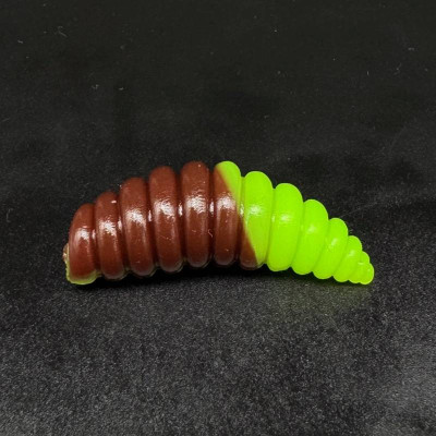 Harmony Baits Larva XL 37mm 7 pcs barva 024+013 Brown Chocolate+Chartreuse UV Limited příchuť sýr